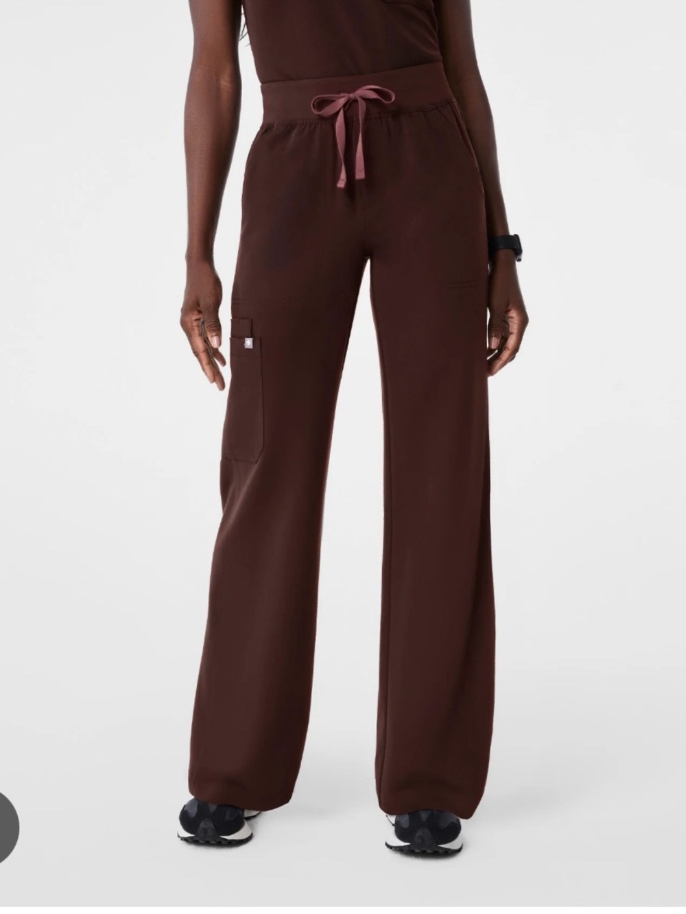 Figs Isabel Wide Leg Scrub Pants in espresso NWT Sold out
